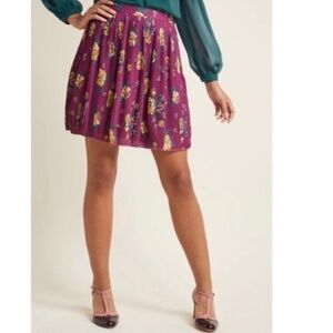 MODCLOTH NWOT Pleated Floral Chiffon Mini Skirt